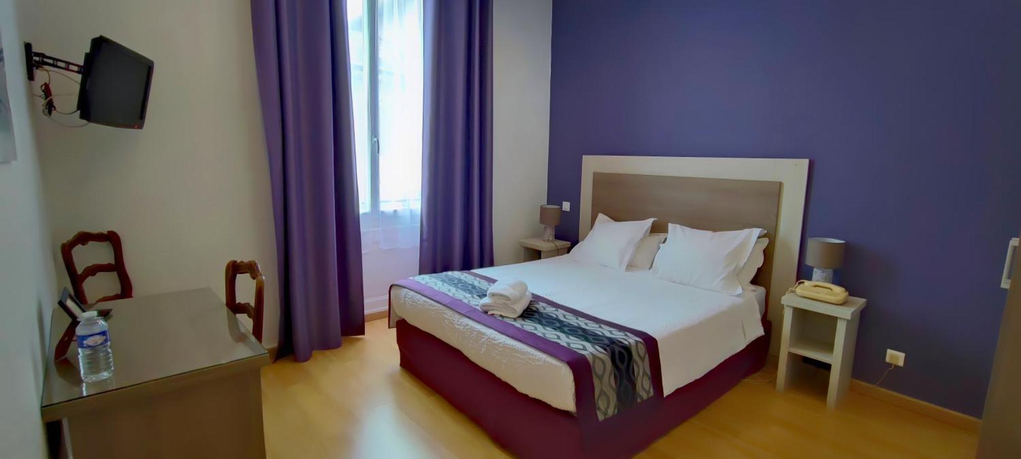 Logis Grand Hotel Pelisson Нонтрон Екстер'єр фото
