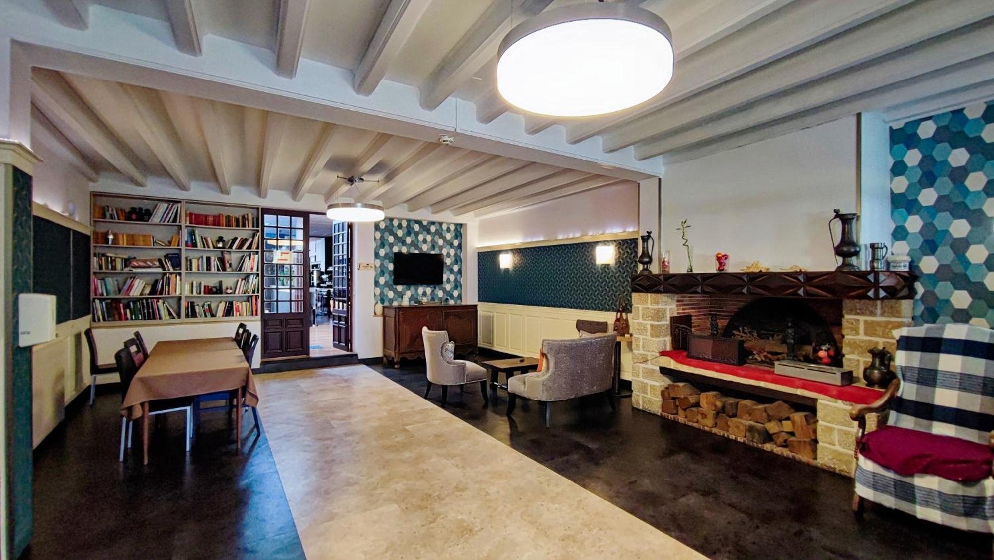 Logis Grand Hotel Pelisson Нонтрон Екстер'єр фото