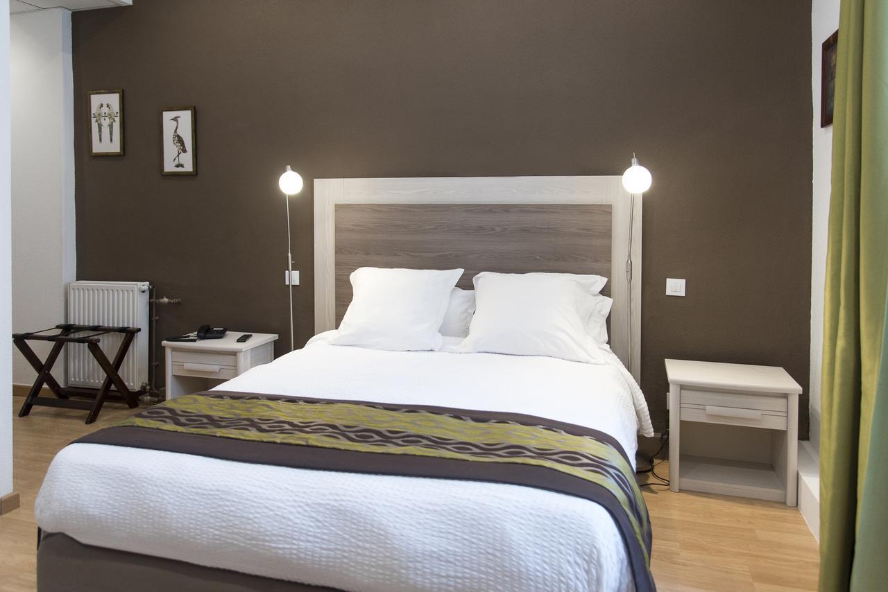 Logis Grand Hotel Pelisson Нонтрон Екстер'єр фото