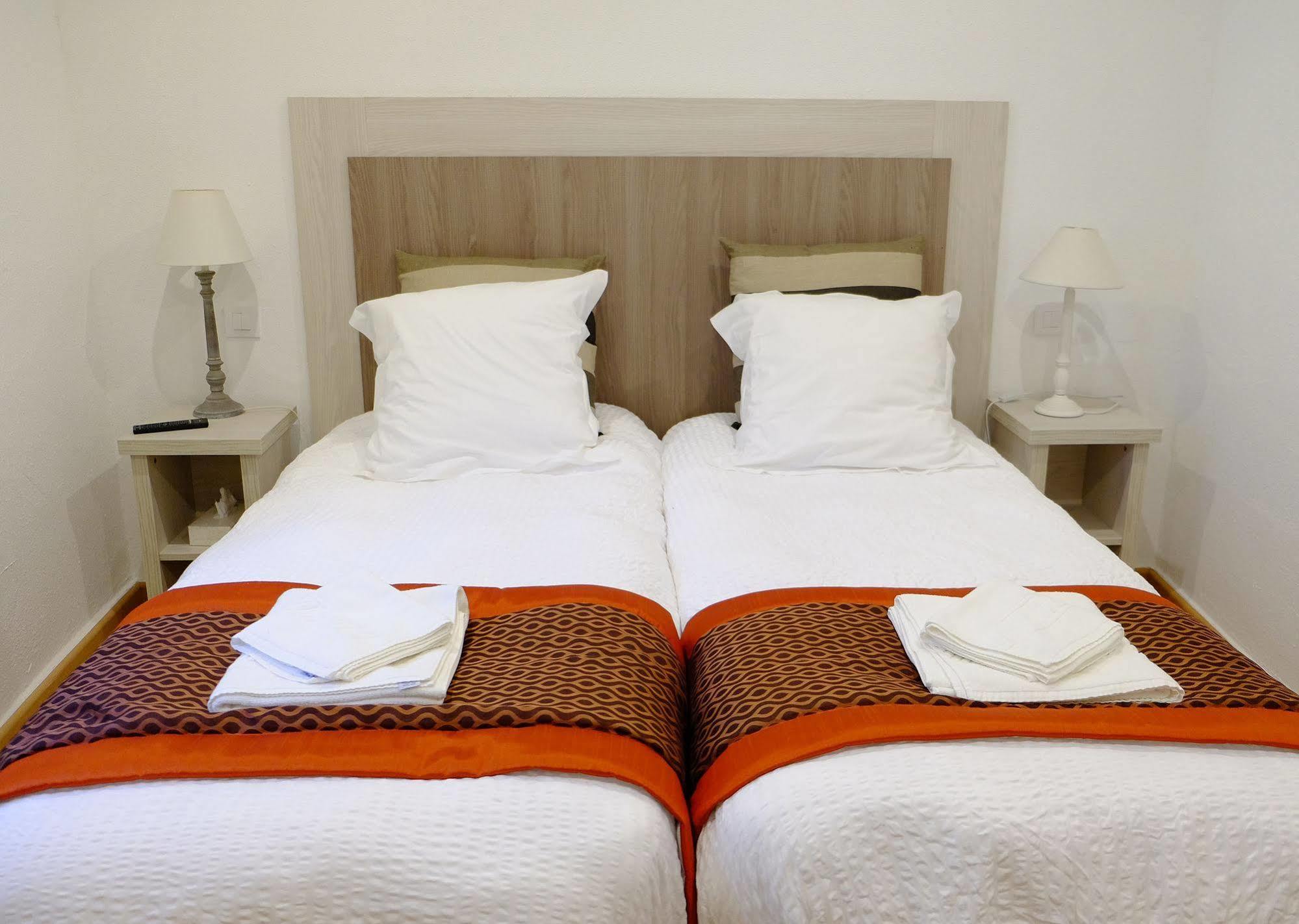 Logis Grand Hotel Pelisson Нонтрон Екстер'єр фото